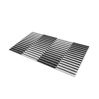 Spectra Black & White in 21" x 34" Size
